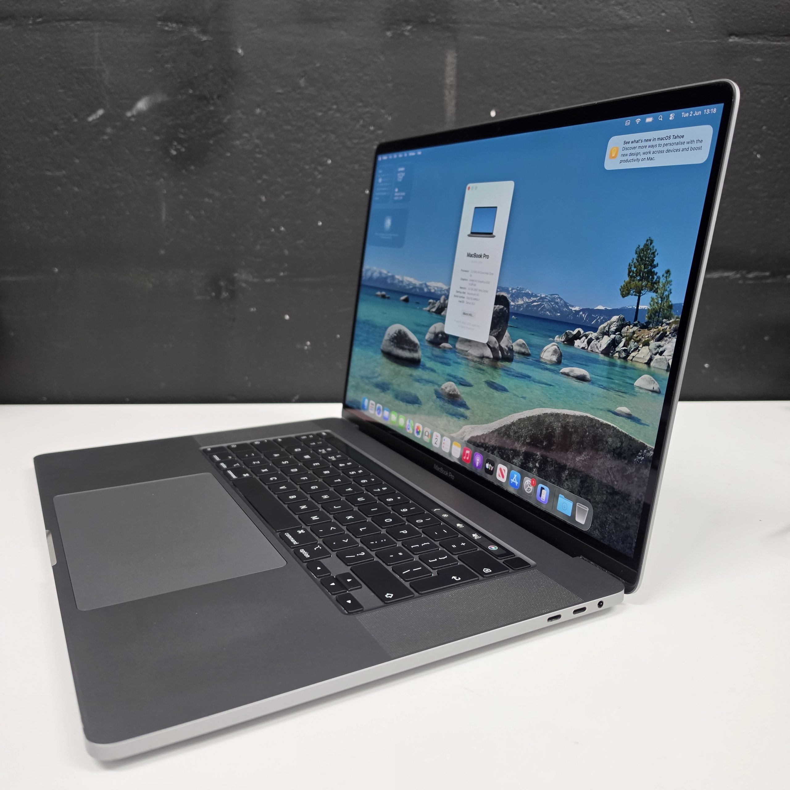 Apple Macbook Pro 16" 2019 - Intel i9 CPU/32GB Ram/1TB SSD - Space Grey - Image 4